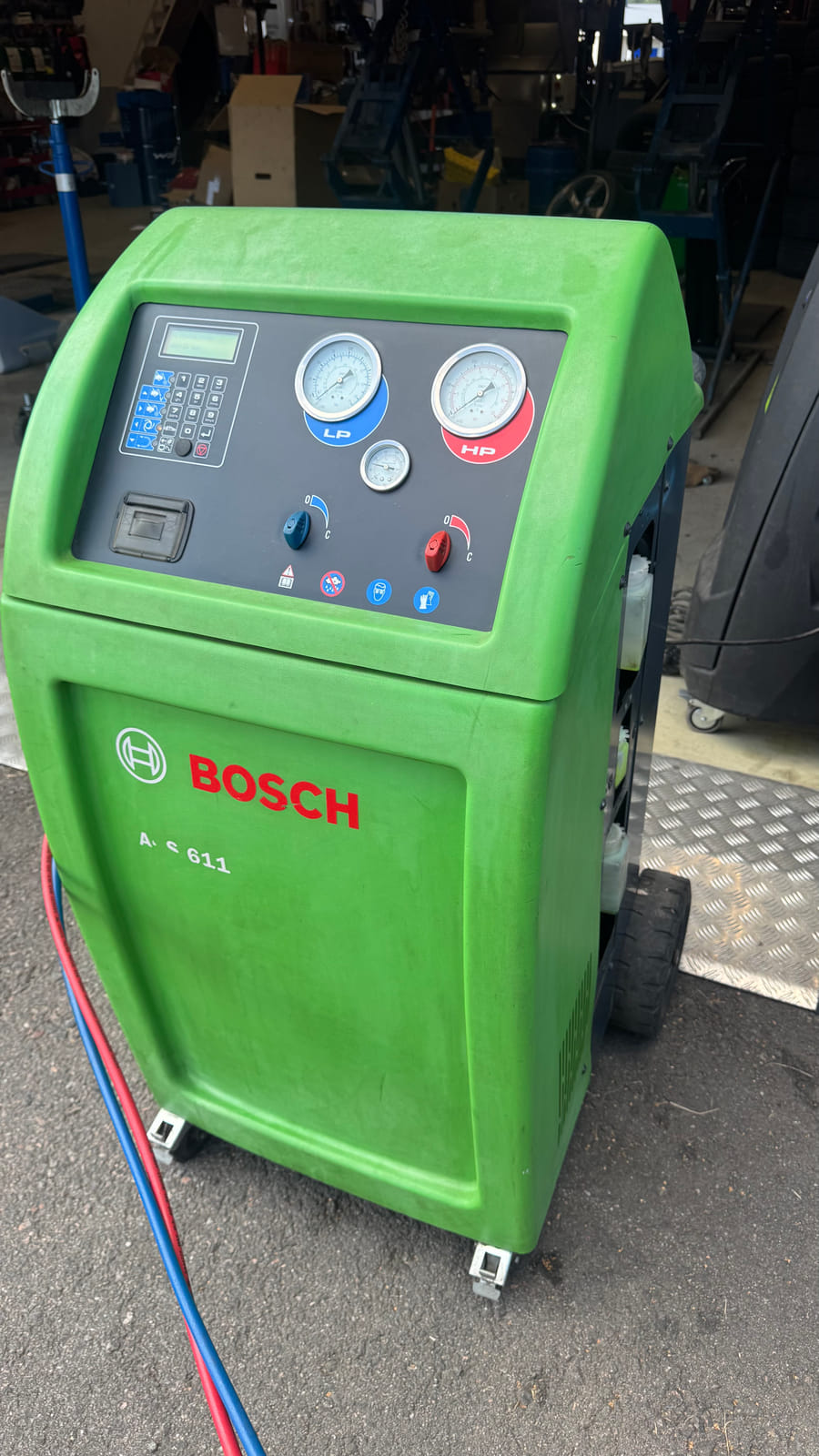 Bosch ACS 611 R134a ilmastointilaite