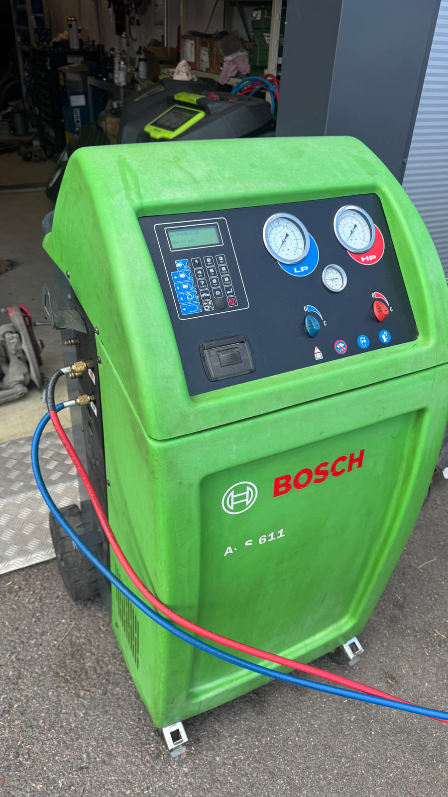 Bosch ACS 611 R134a ilmastointilaite