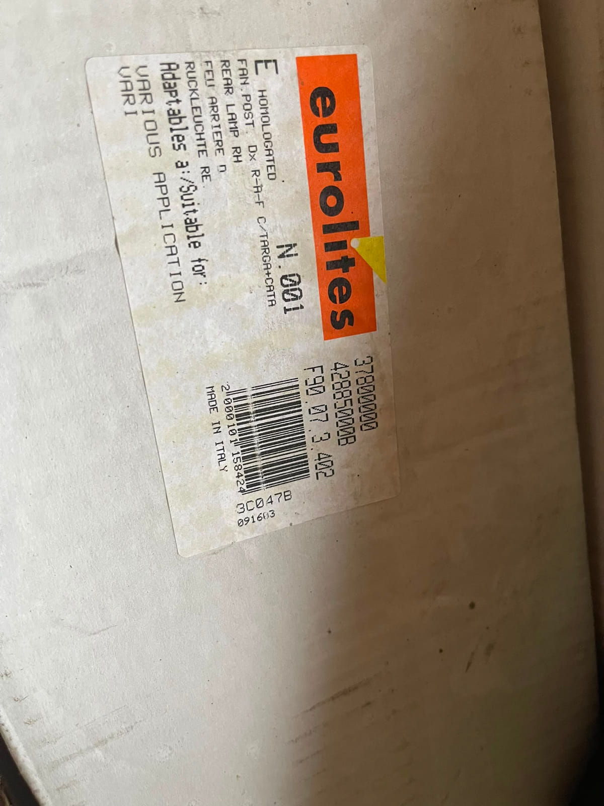 Suuri erä uusia kuorma-autojen takavaloja ja valaisimia – DEPO, Valeo, Vignal, Cobo ym. (satoja osia)
